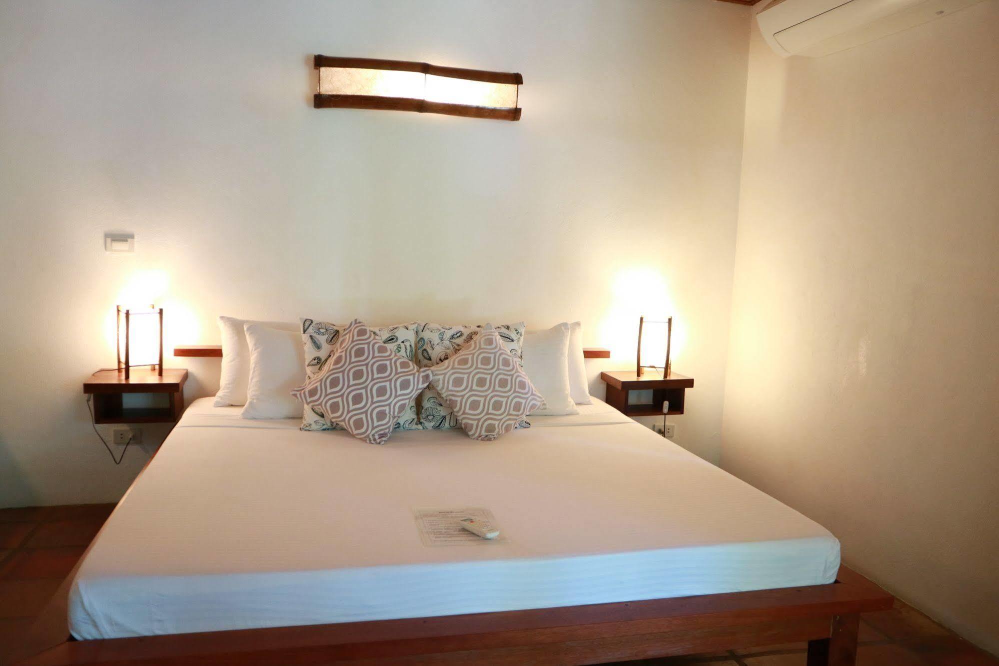El Nido Mahogany Beach Bagian luar foto